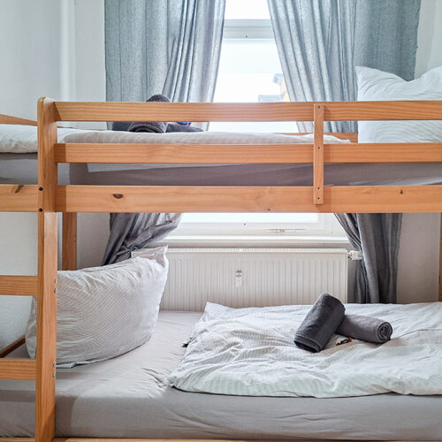 Wohnung 2 - Schlafzimmer mit 1 x Etagenbett