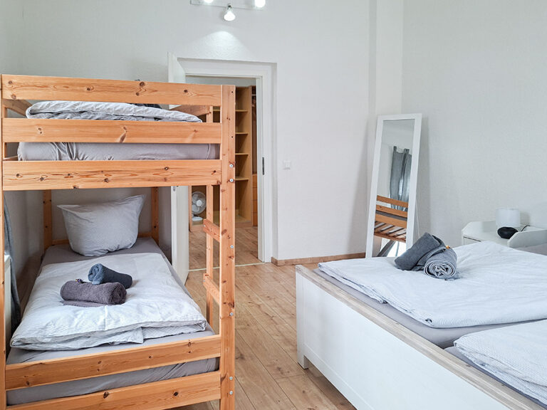 Schlafzimmer für 4 Personen - Wohnung 2