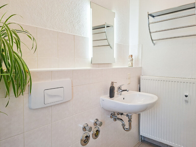 Bad mit Wanne - Wohnung 3
