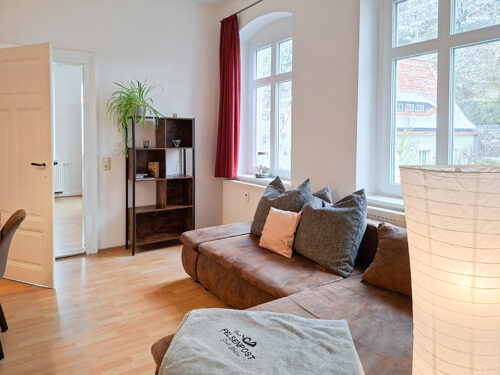 Wohnzimmer mit Esstisch - Wohnung 4