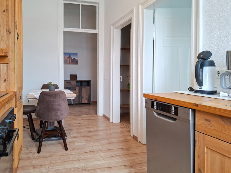 Küche mit Esstisch - Wohnung 5