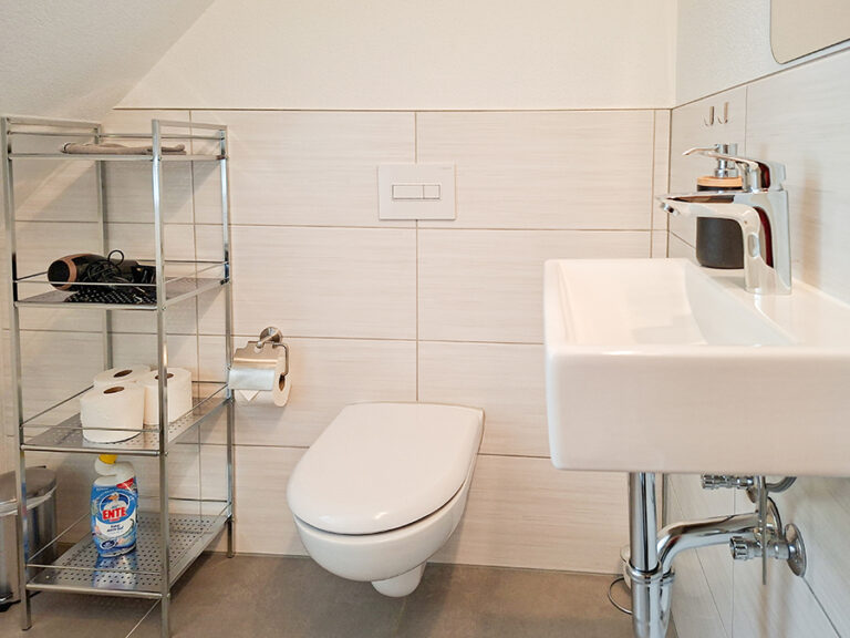 Bad mit Dusche - Wohnung 7