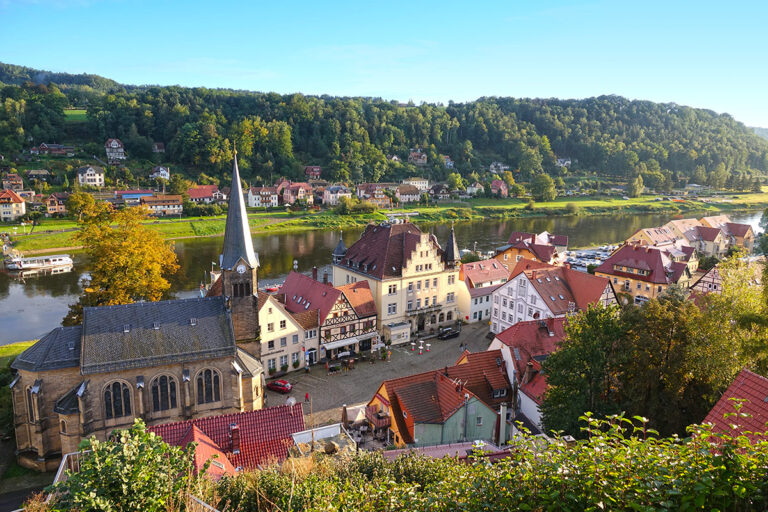 Blick auf den Markt in Wehlen, AdobeStock